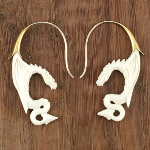 Boucles d'oreilles dragons en os