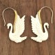 Boucles d'oreilles cygnes en os