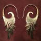 Boucles d'oreilles ailes ajourées en nacre grise