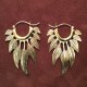 Boucles d'oreilles plumes en nacre grise